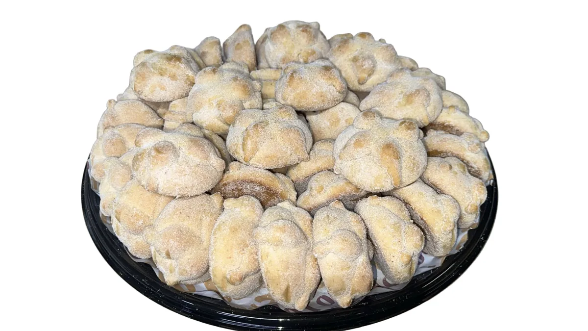 Tray of small sugar dusted pan de muerto